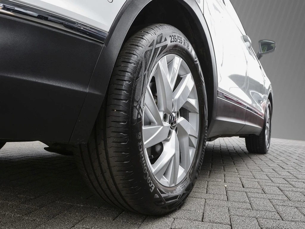 Volkswagen-Tiguan-image-4