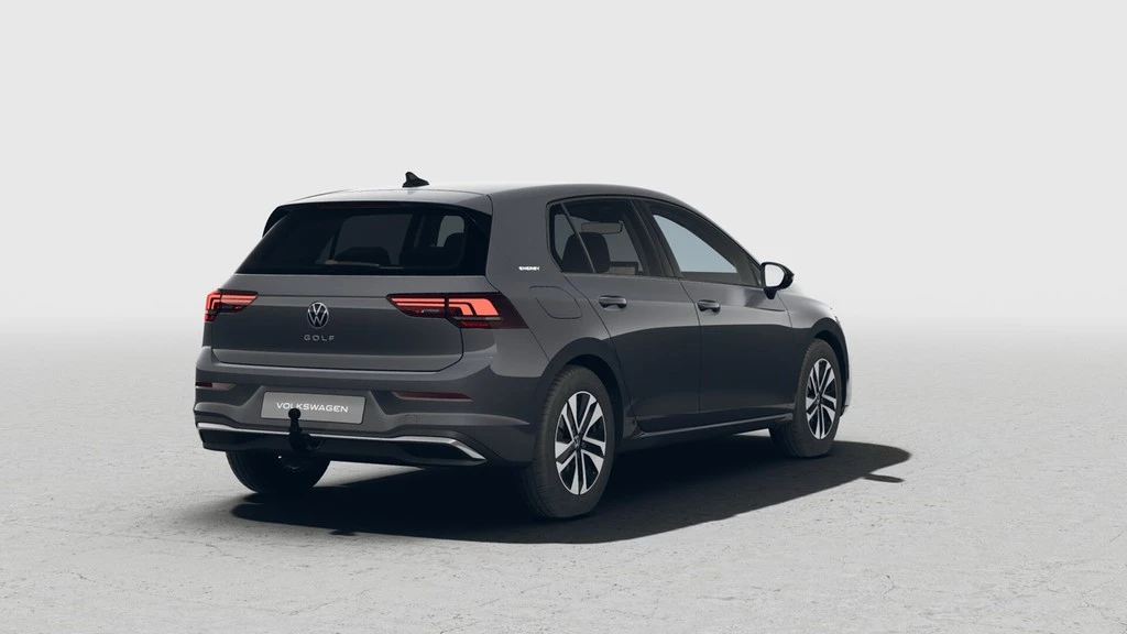 Volkswagen-Golf-image-3