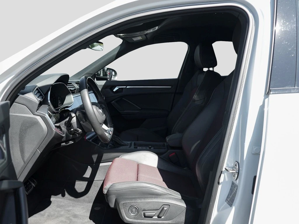 Audi-Q3-image-6