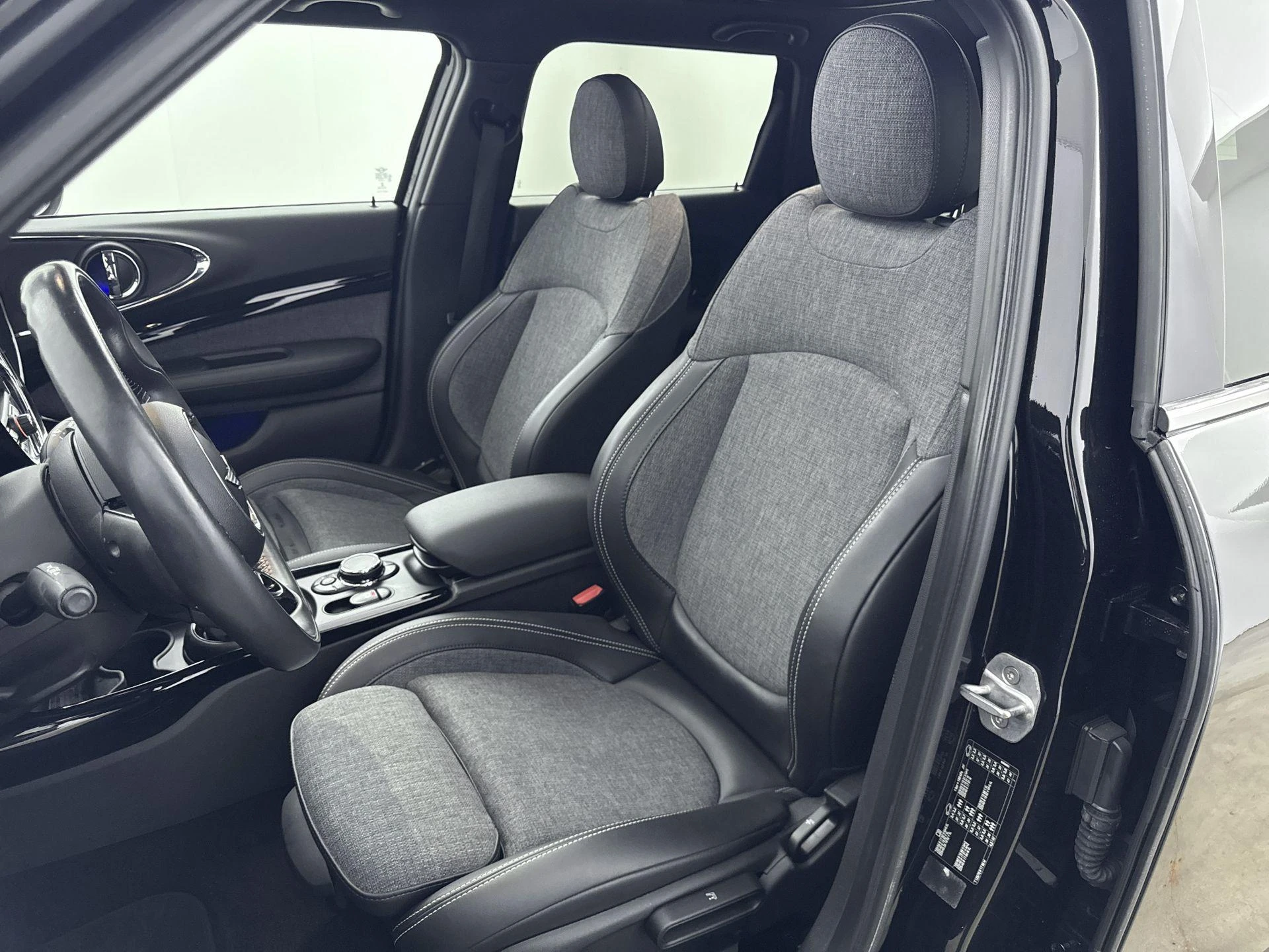 MINI-Clubman-image-25