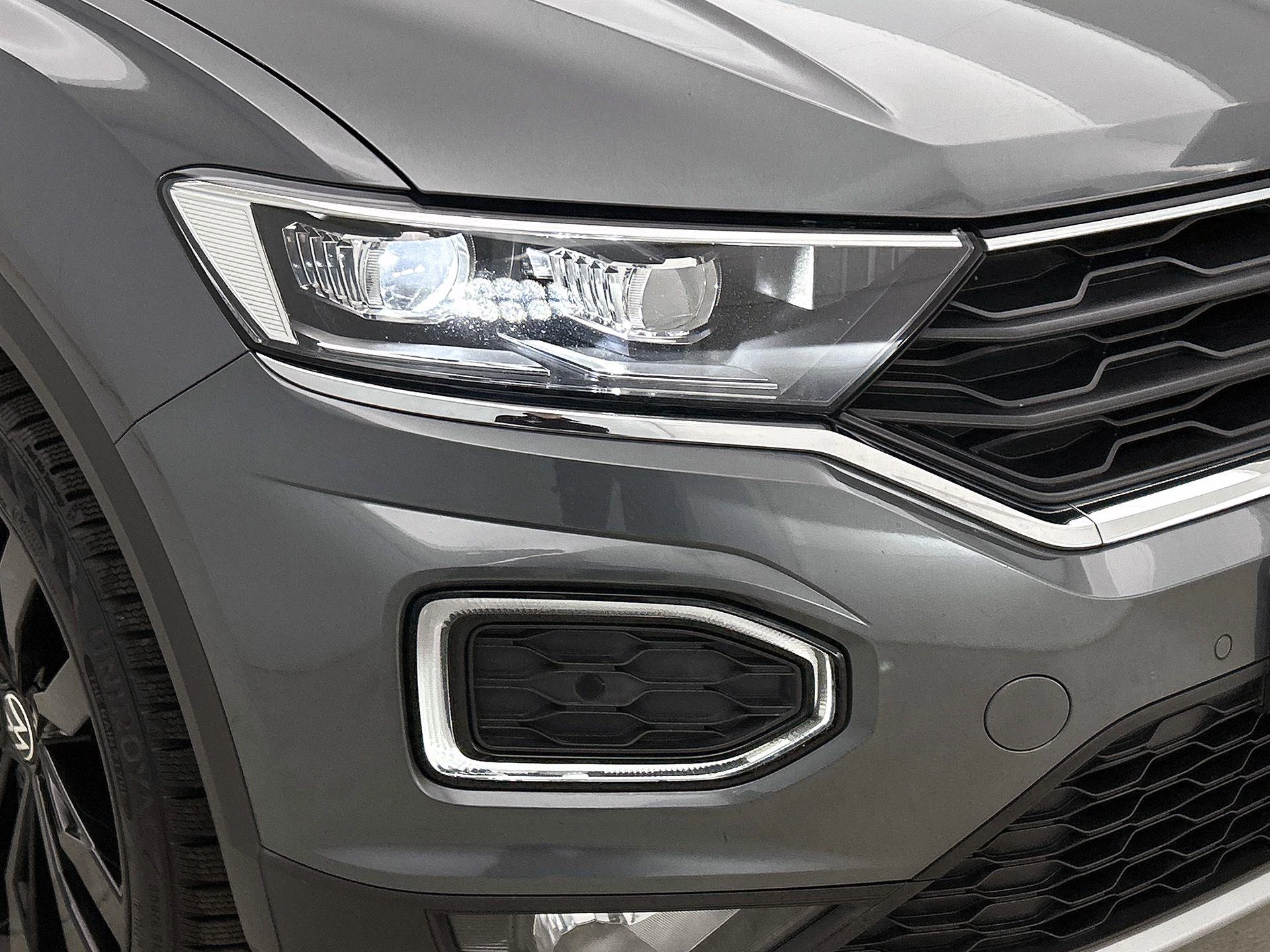 Volkswagen-T-Roc-image-24
