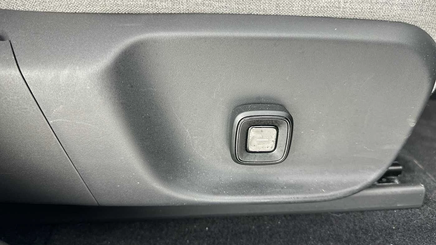 Volvo-EX30-image-23