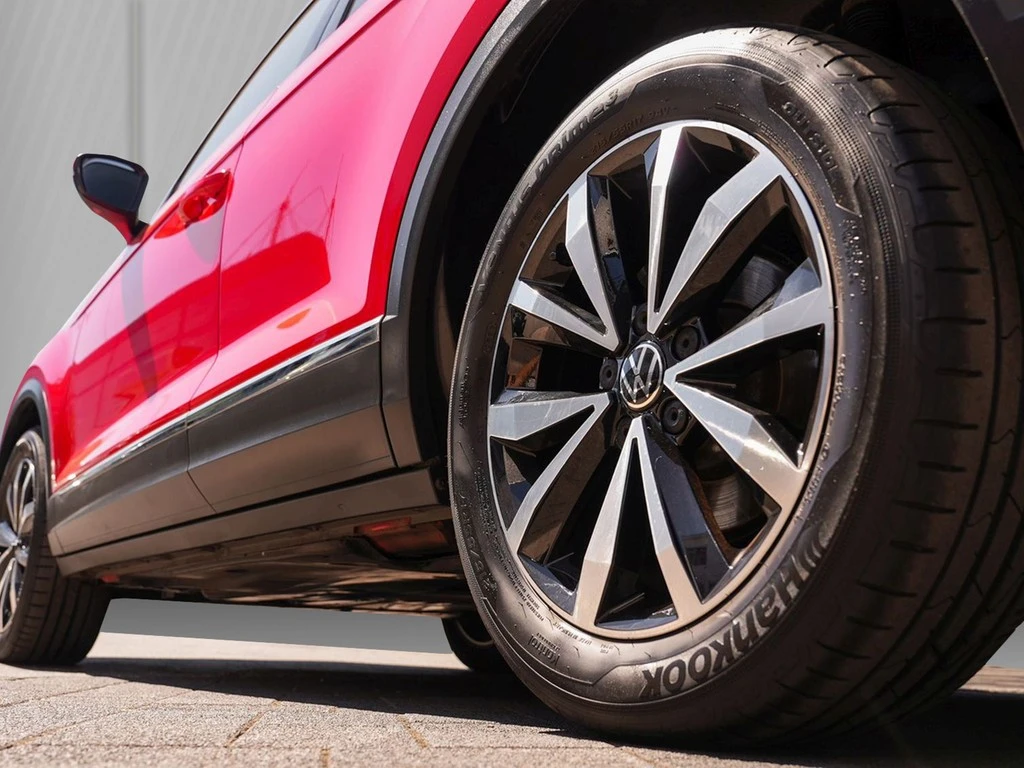 Volkswagen-T-Roc-image-4