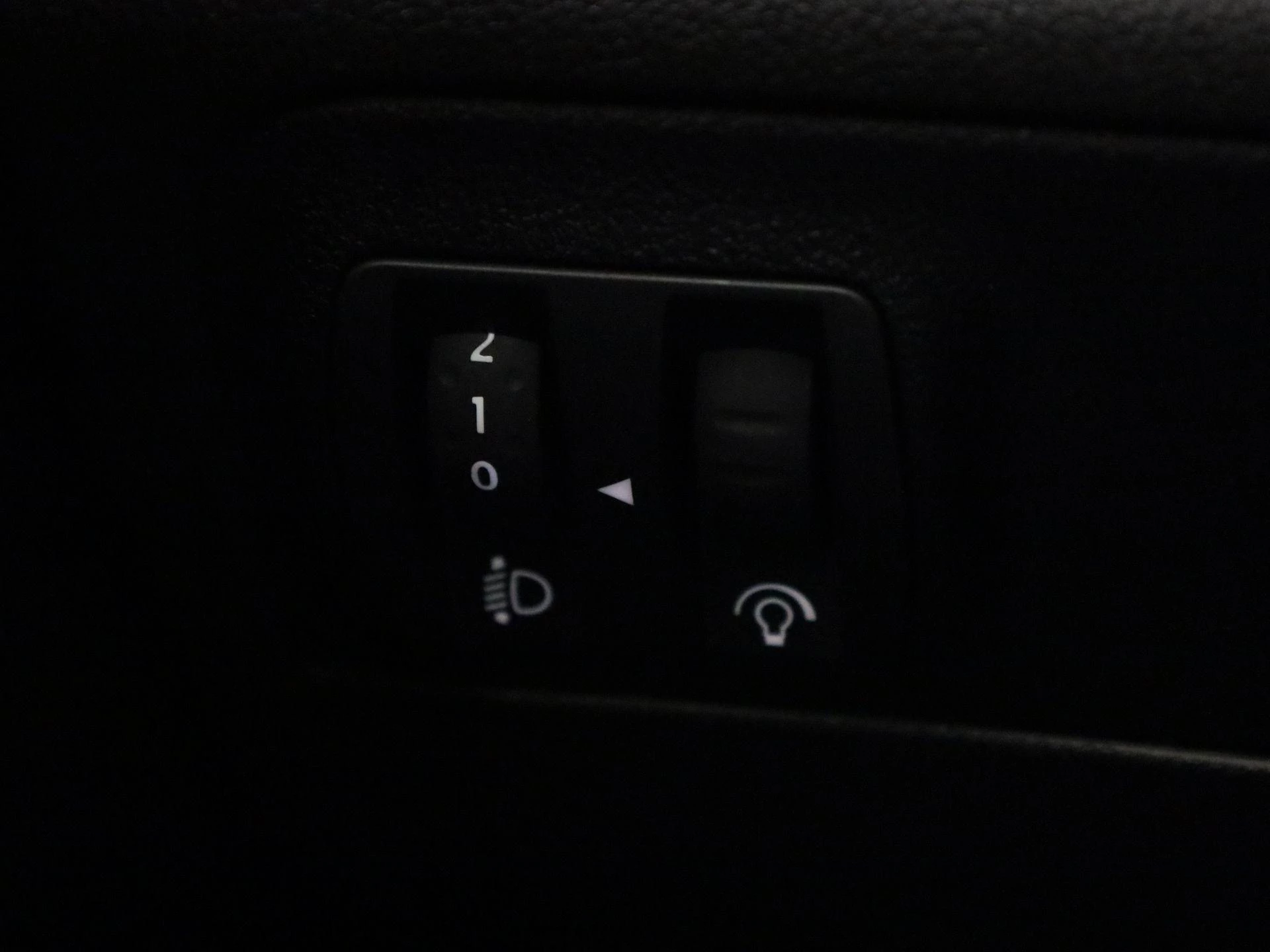 Renault-Mégane Grand Tour-image-27
