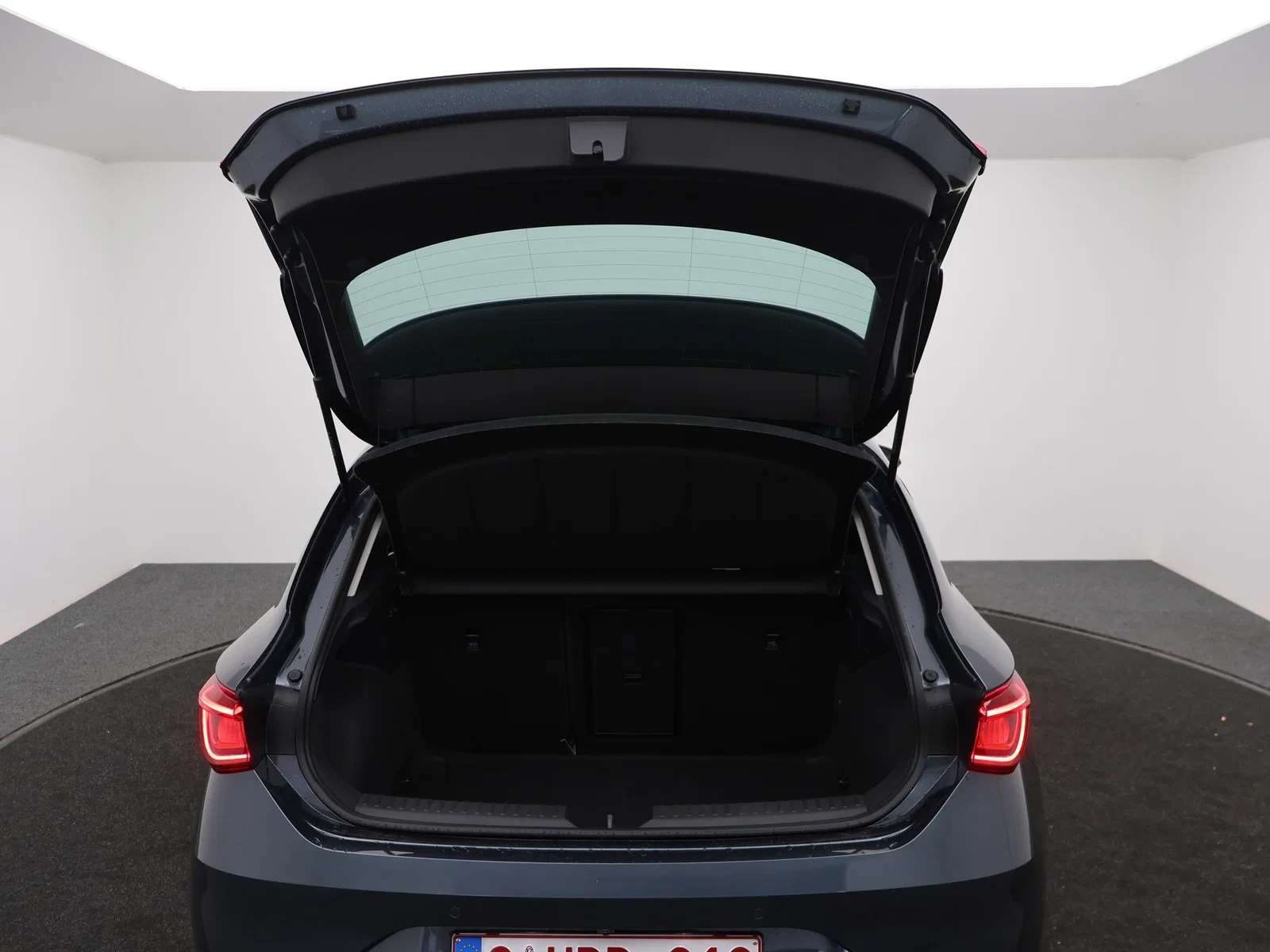 SEAT Leon Leon 5D FR 1.5TSI 150pk *AUTOMAAT*APP CONNECT*CAMERA*NAVI*MEMORY SEATS*HALF LEDER*...DEMO