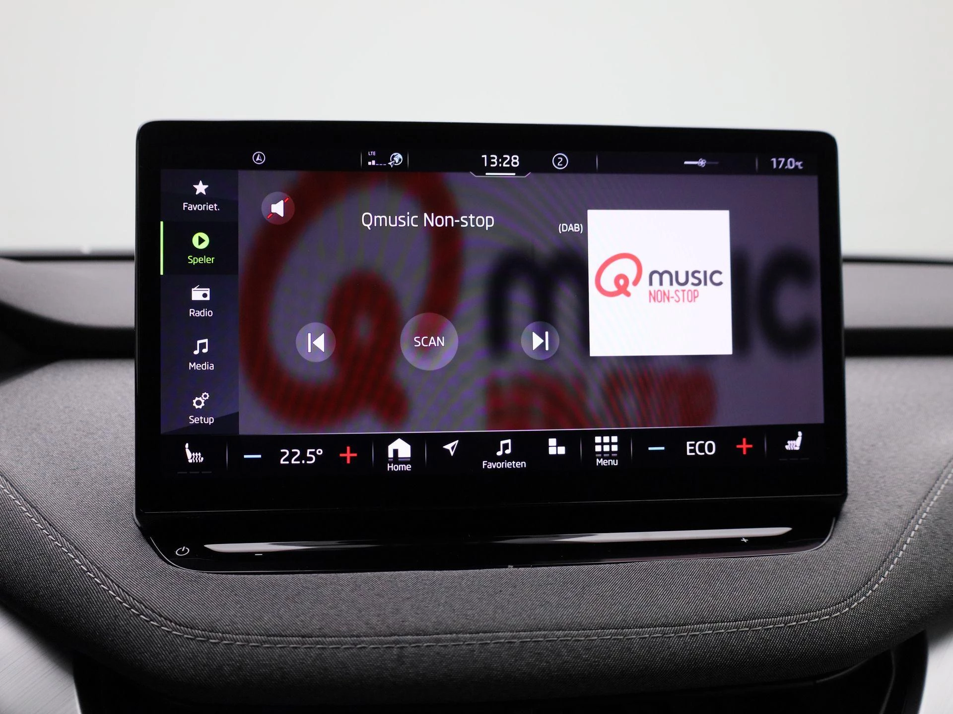 Škoda-Enyaq iV-image-23