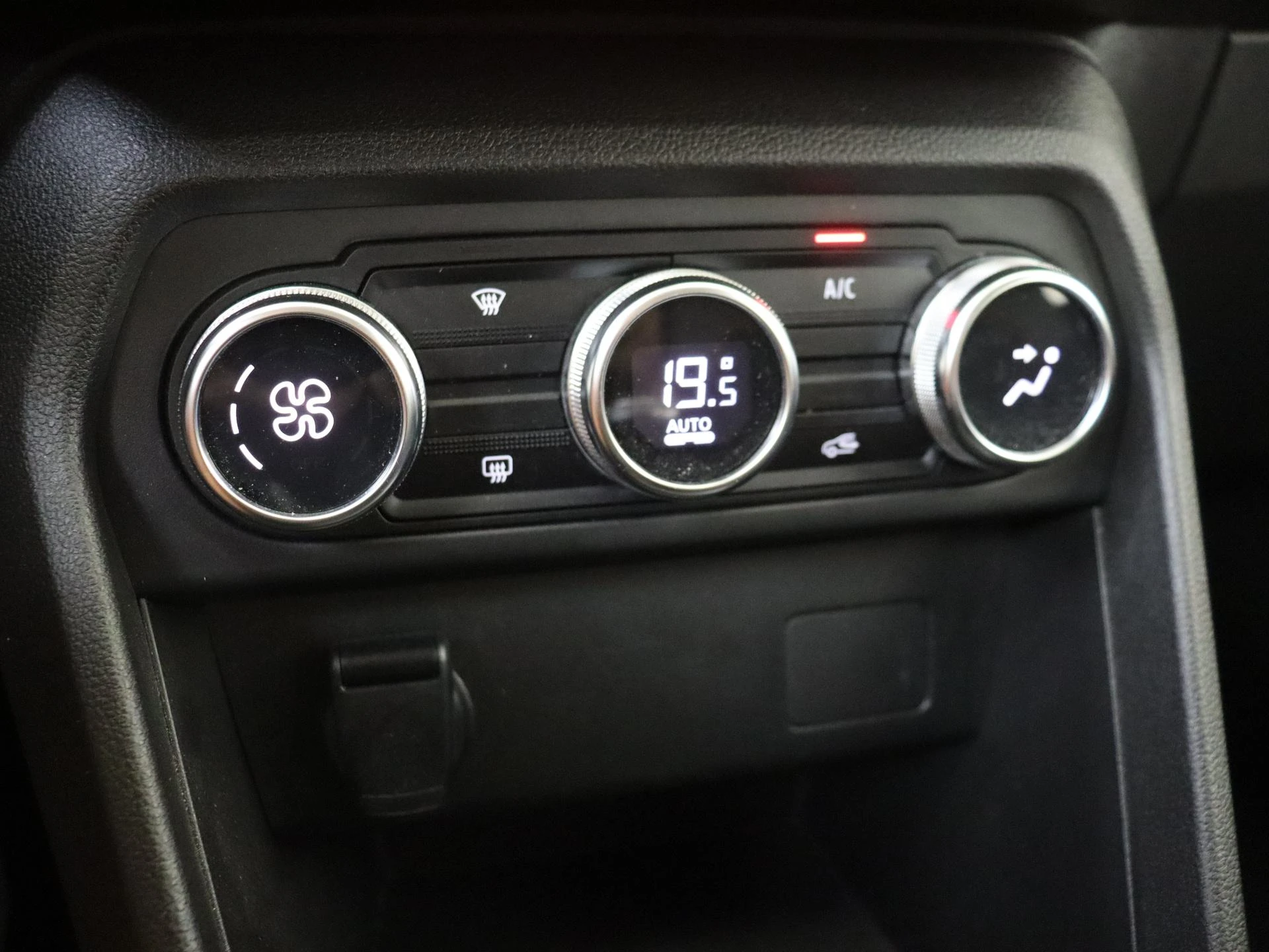 Dacia-Sandero Stepway-image-18