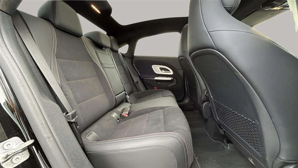 Mercedes-Benz-CLA-image-22