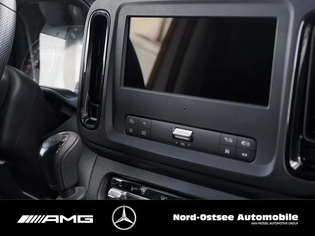 Mercedes-Benz-Vito-image-7