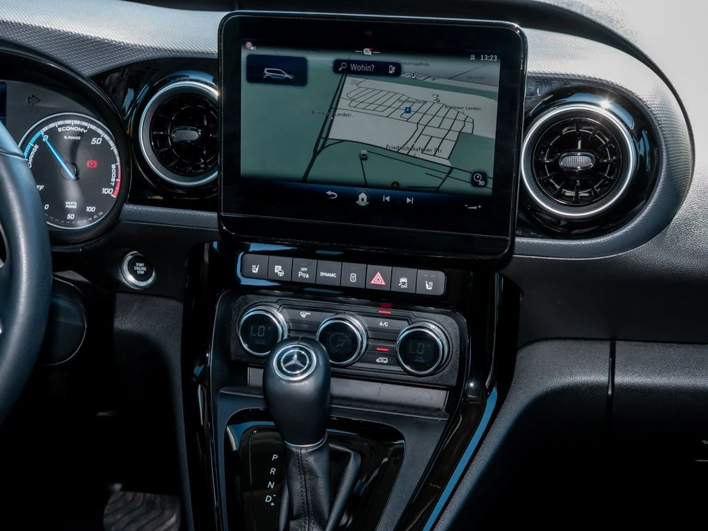 Mercedes-Benz-EQT 200-image-10