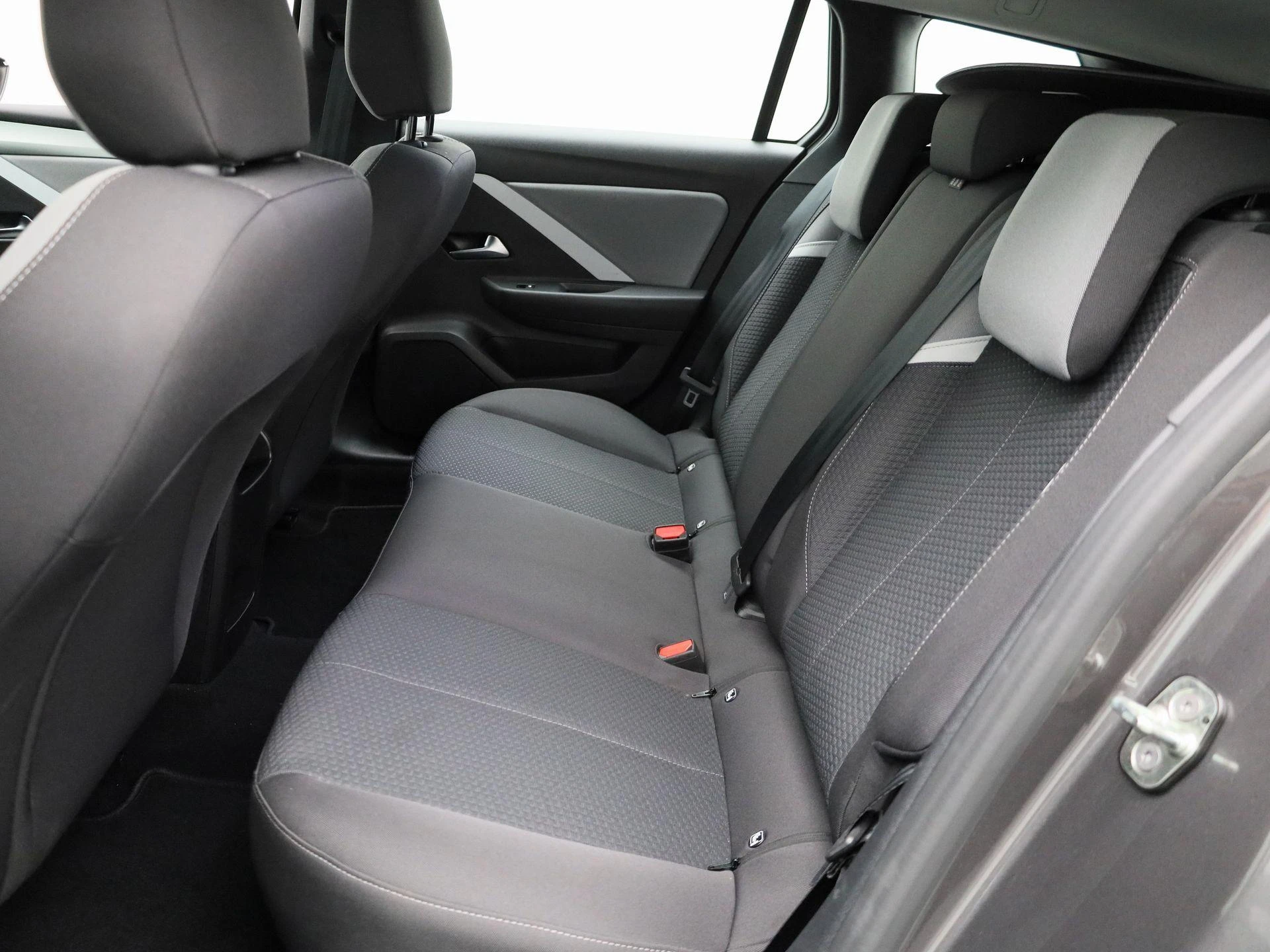 Opel-Astra-image-11
