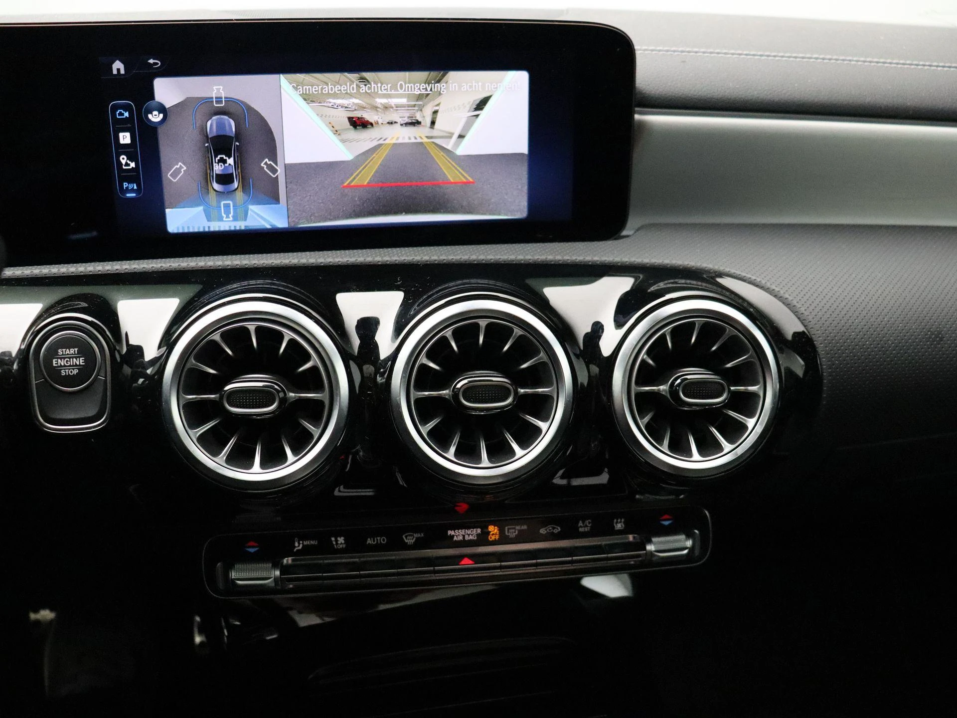 Mercedes-Benz-CLA-image-18