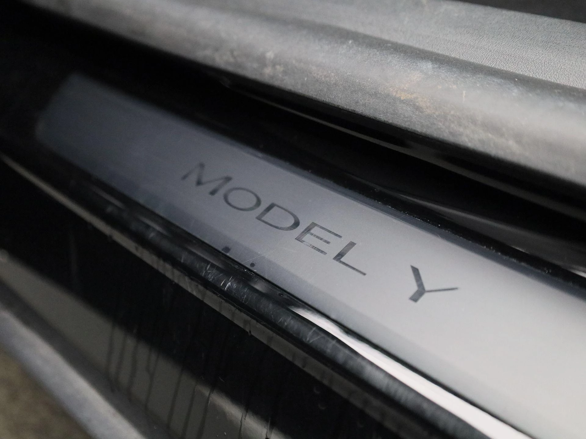 Tesla Model Y Long Range Dual Motor AWD