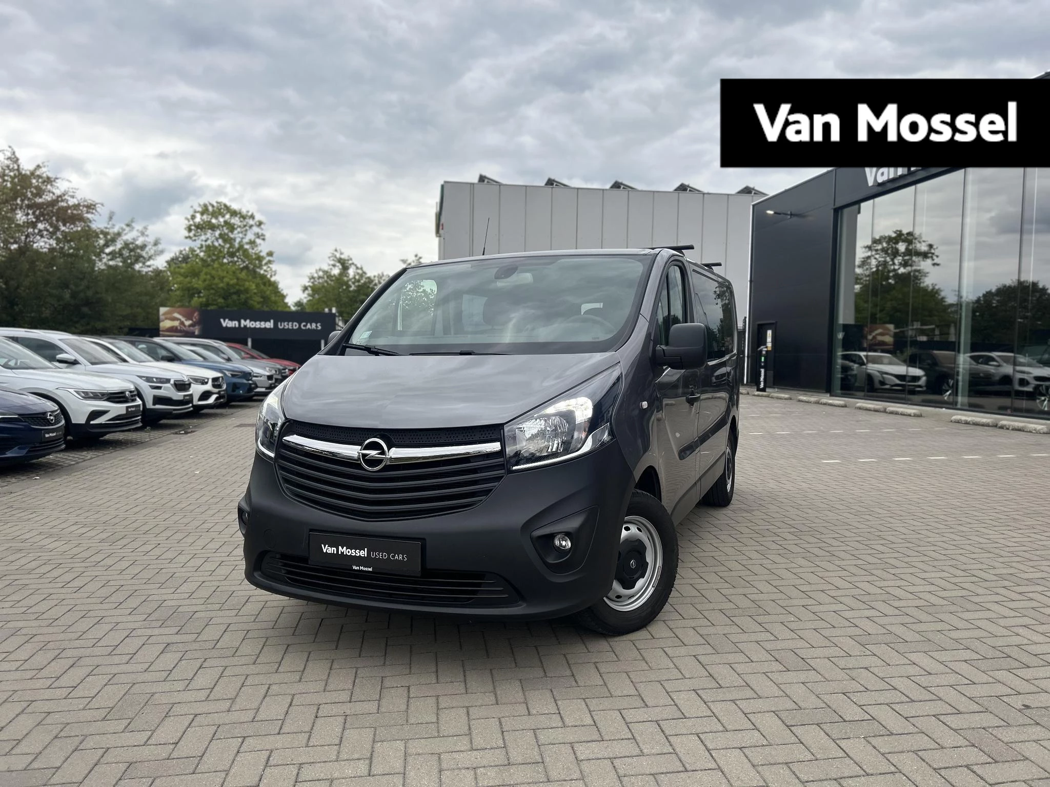Opel-Vivaro-image-0