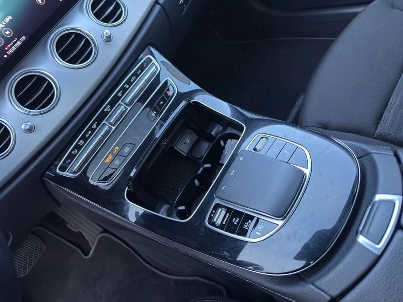 Mercedes-Benz E-Klasse 220 T d AVANTGARDE KAM PANO SHZ STANDHZG MBUX AVANTGARDE
