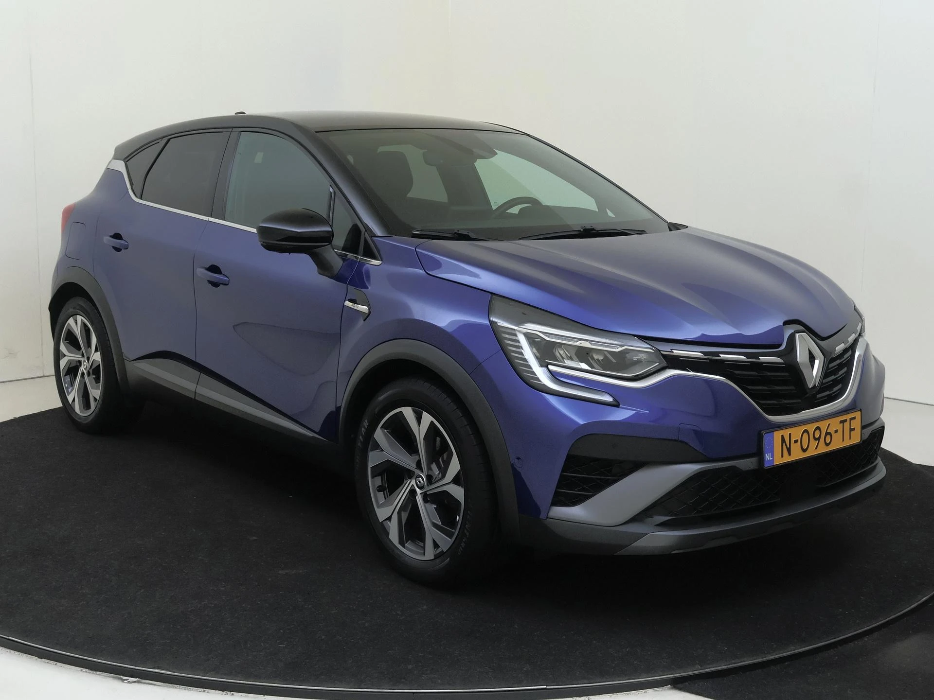 Renault Captur 1.6 E-Tech Hybrid 145 R.S. Line