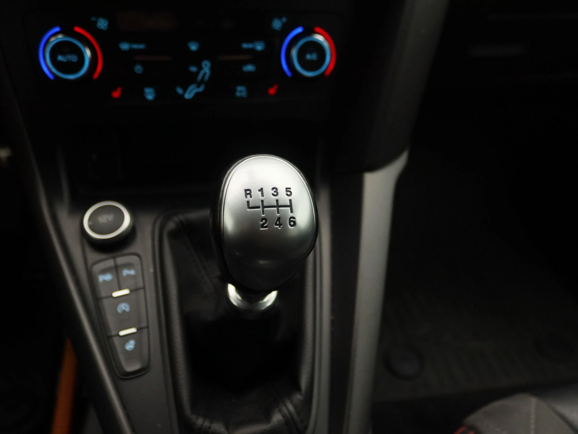 Ford-Focus-image-10
