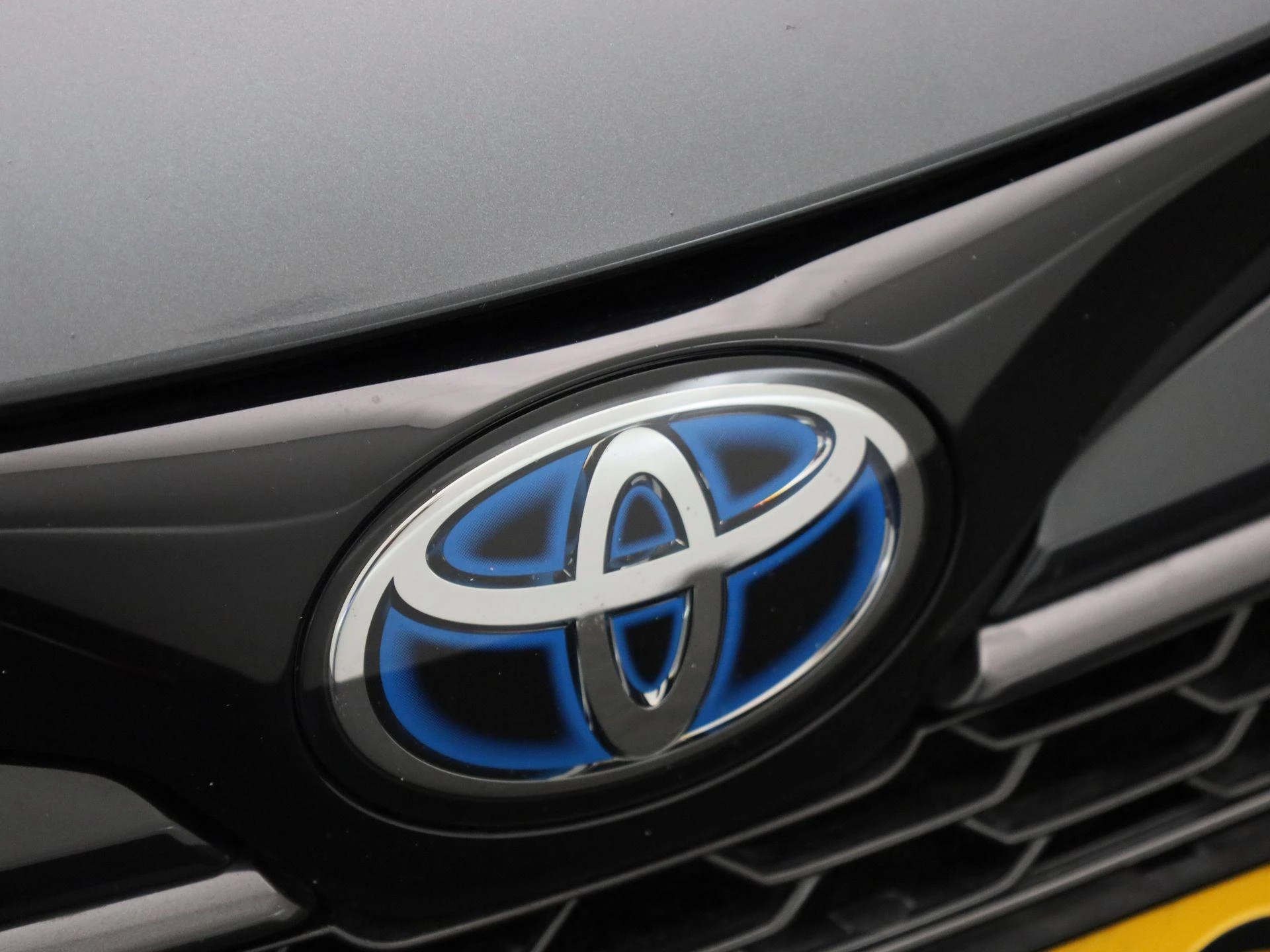 Toyota Corolla 1.8 Hybrid Business Plus