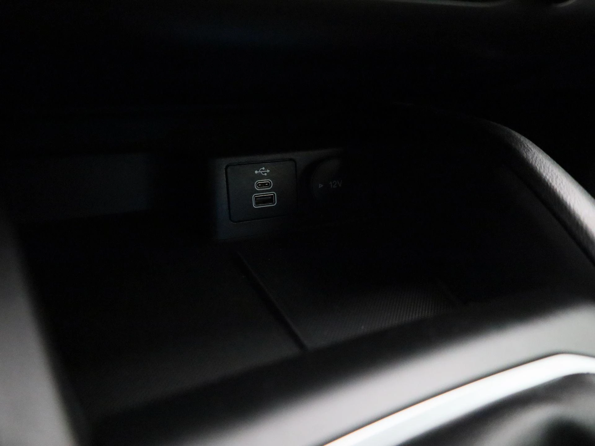 Ford Focus Wagon 1.0 EcoBoost Hybrid Connected