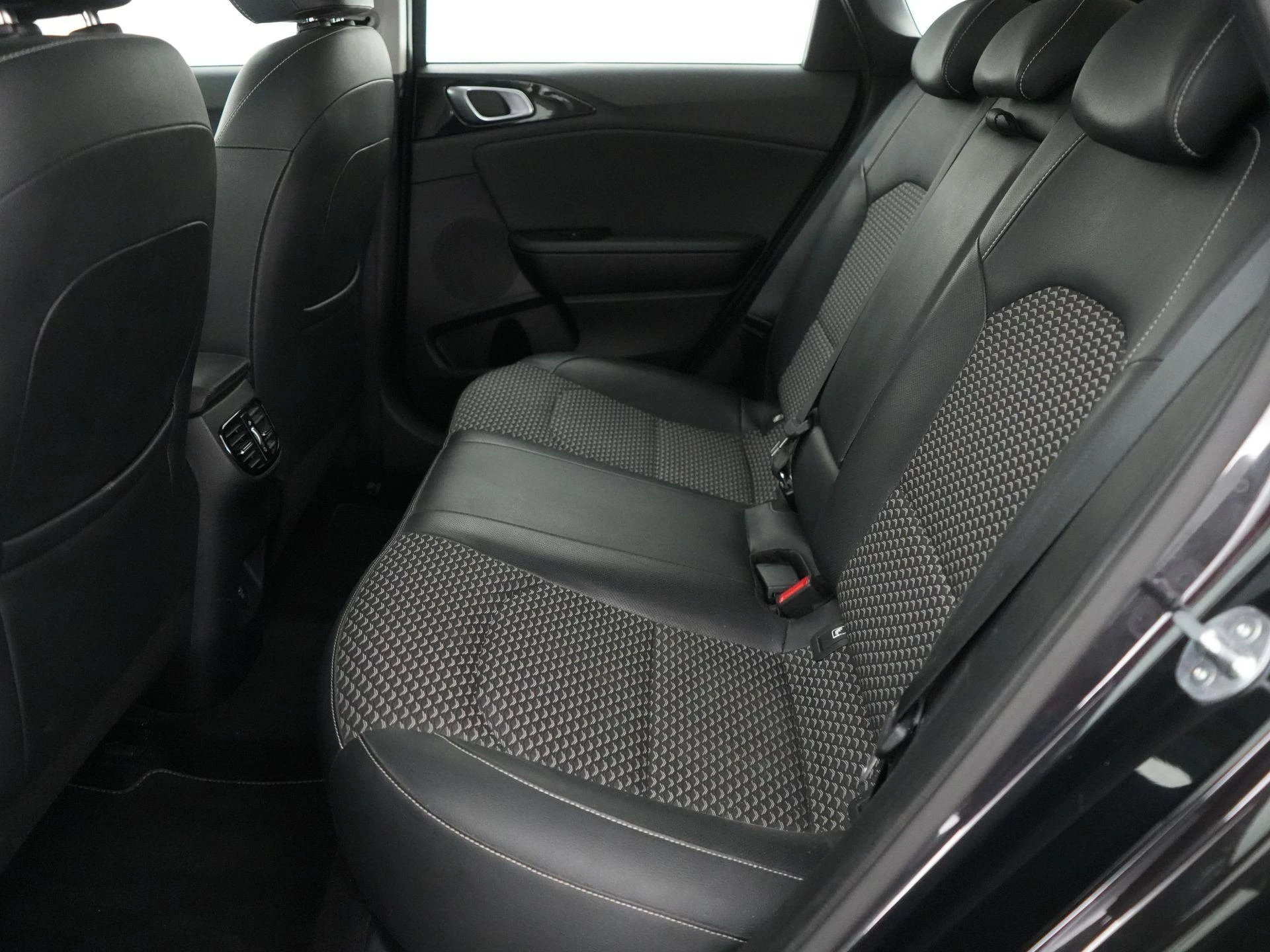 Kia-cee'd-image-14