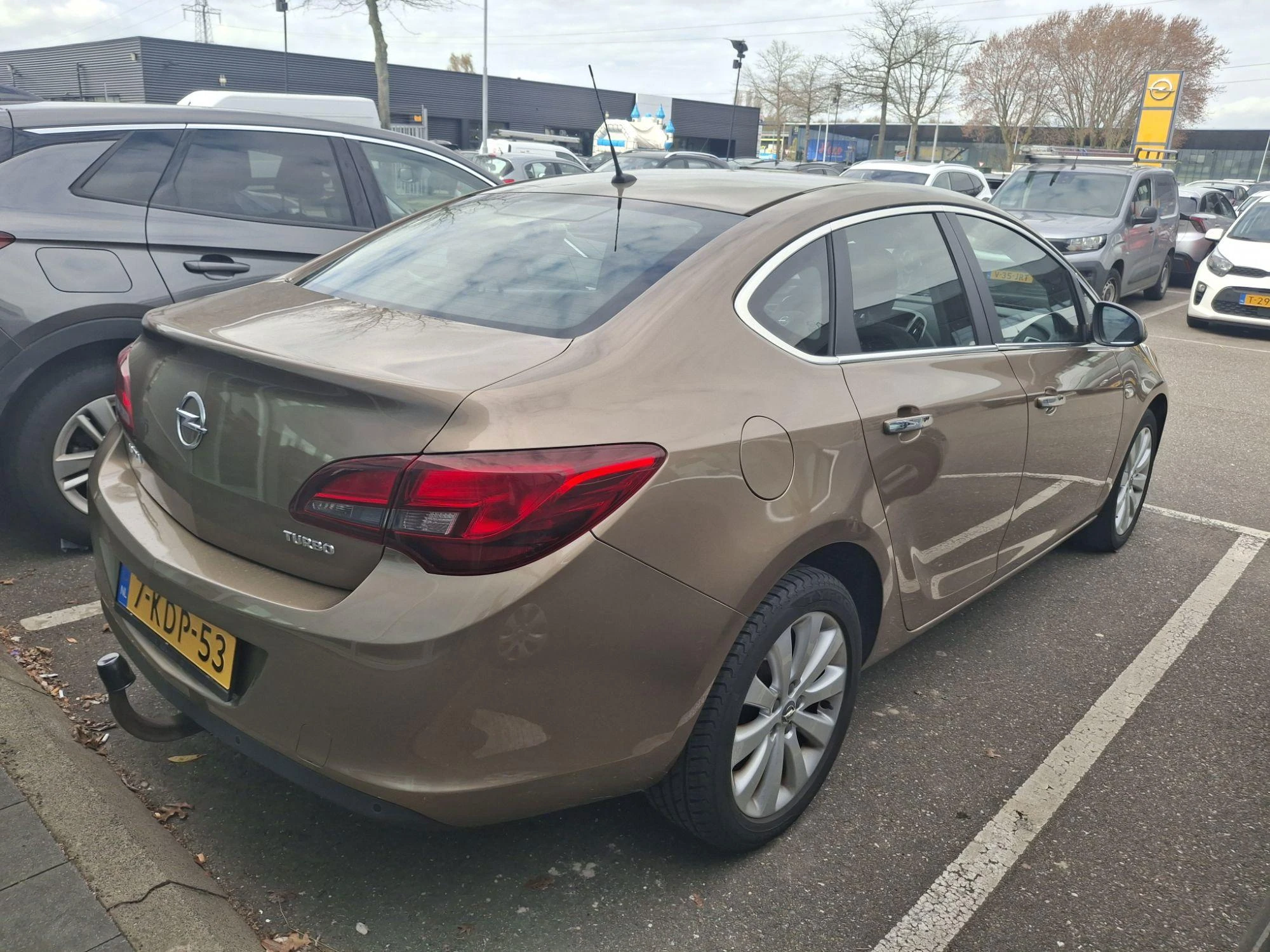 Opel-Astra-image-3