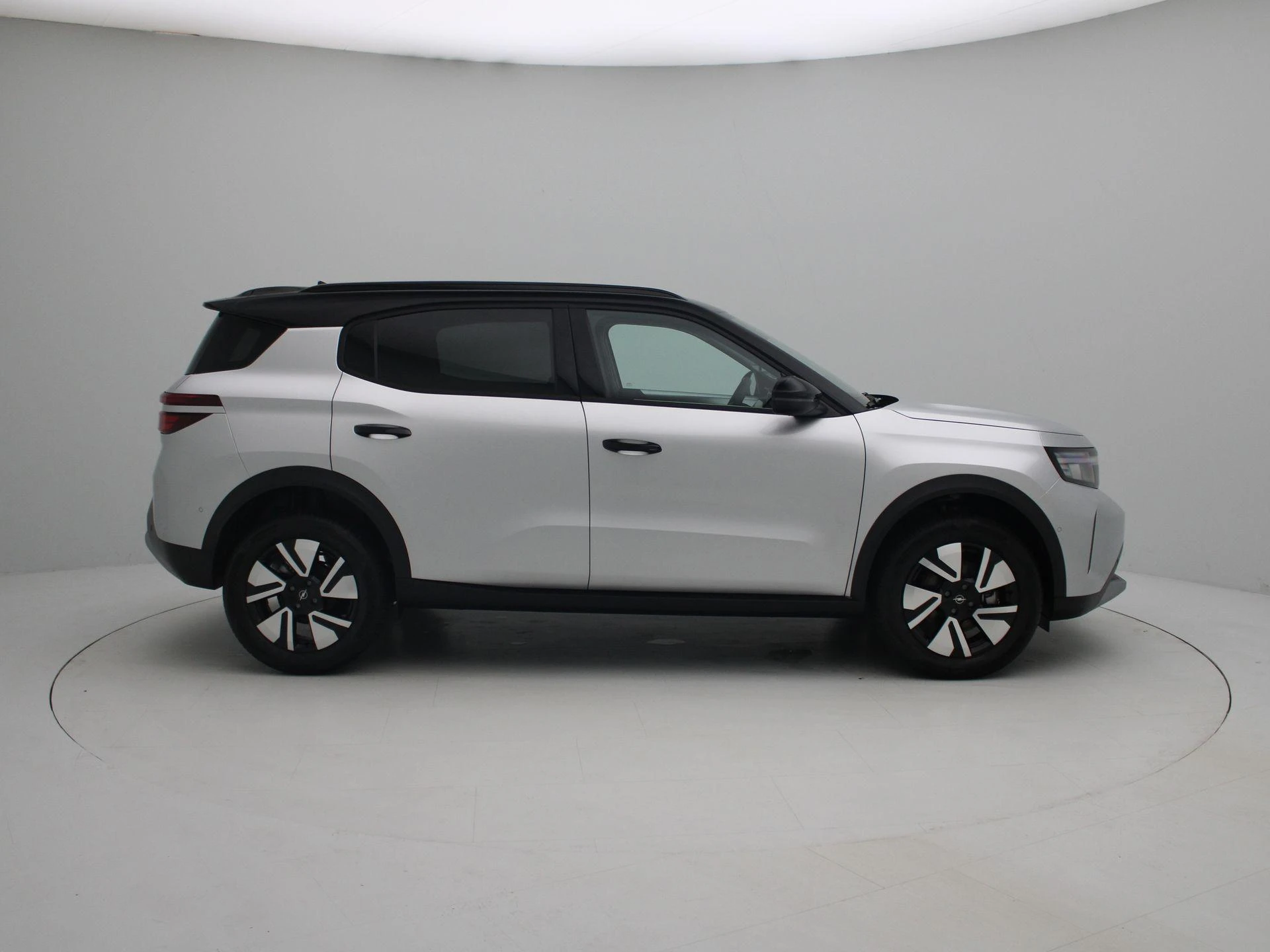 Opel-Frontera-image-5