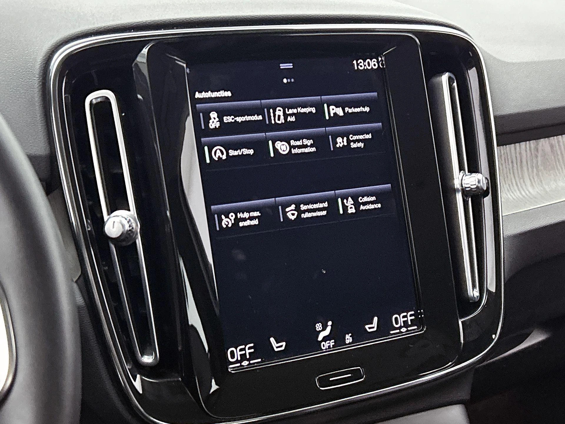 Volvo-XC40-image-11