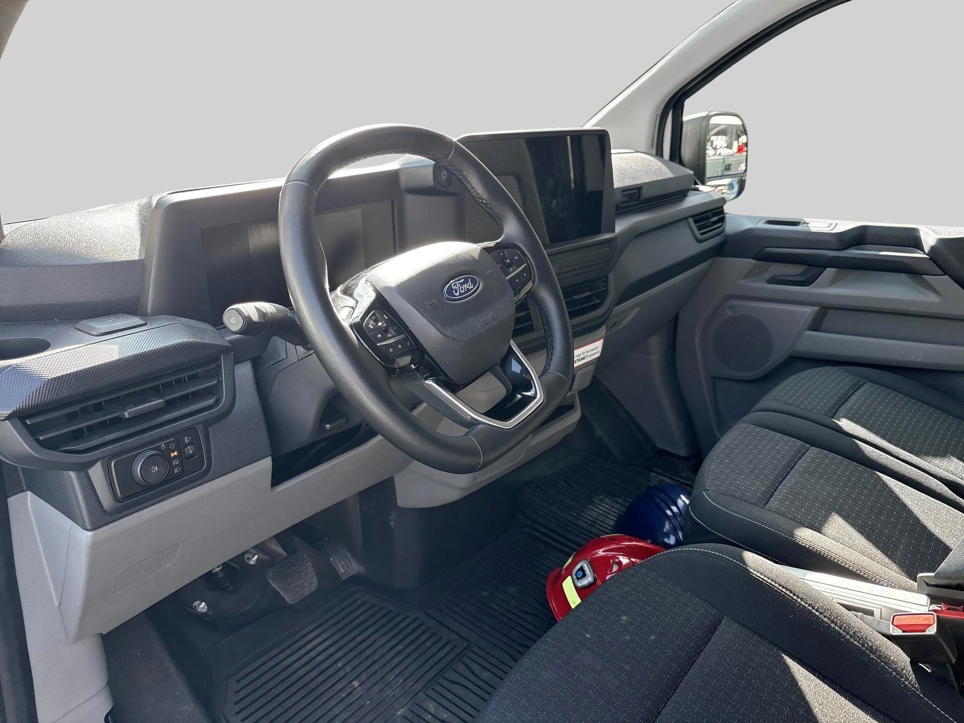 Ford-Transit Custom-image-8