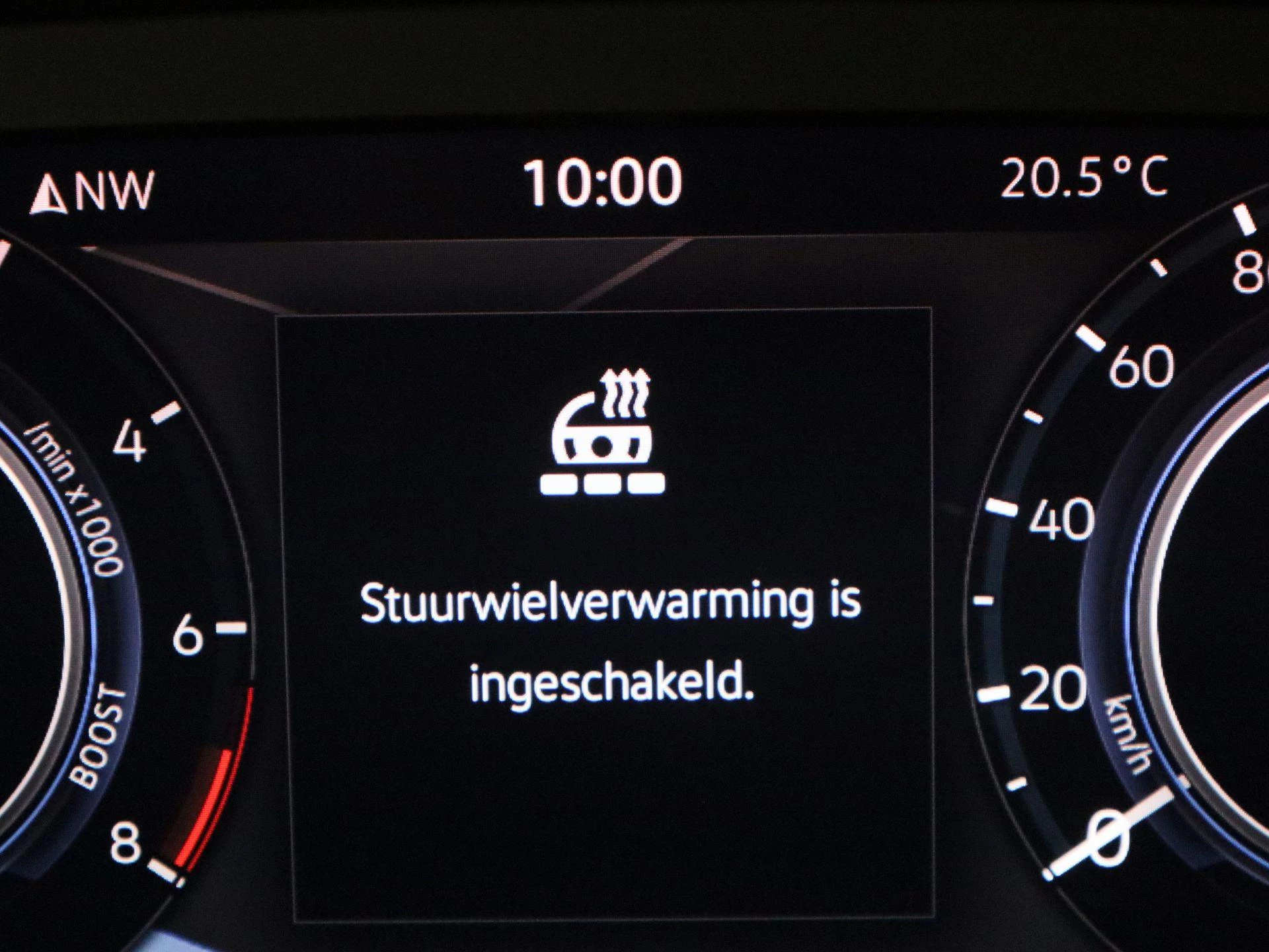 Volkswagen-Passat-image-21