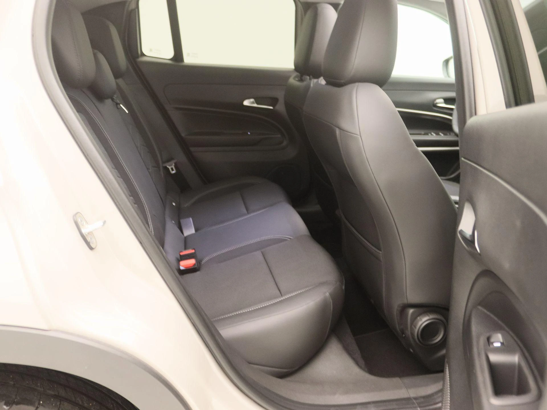 Jeep-Avenger-image-25