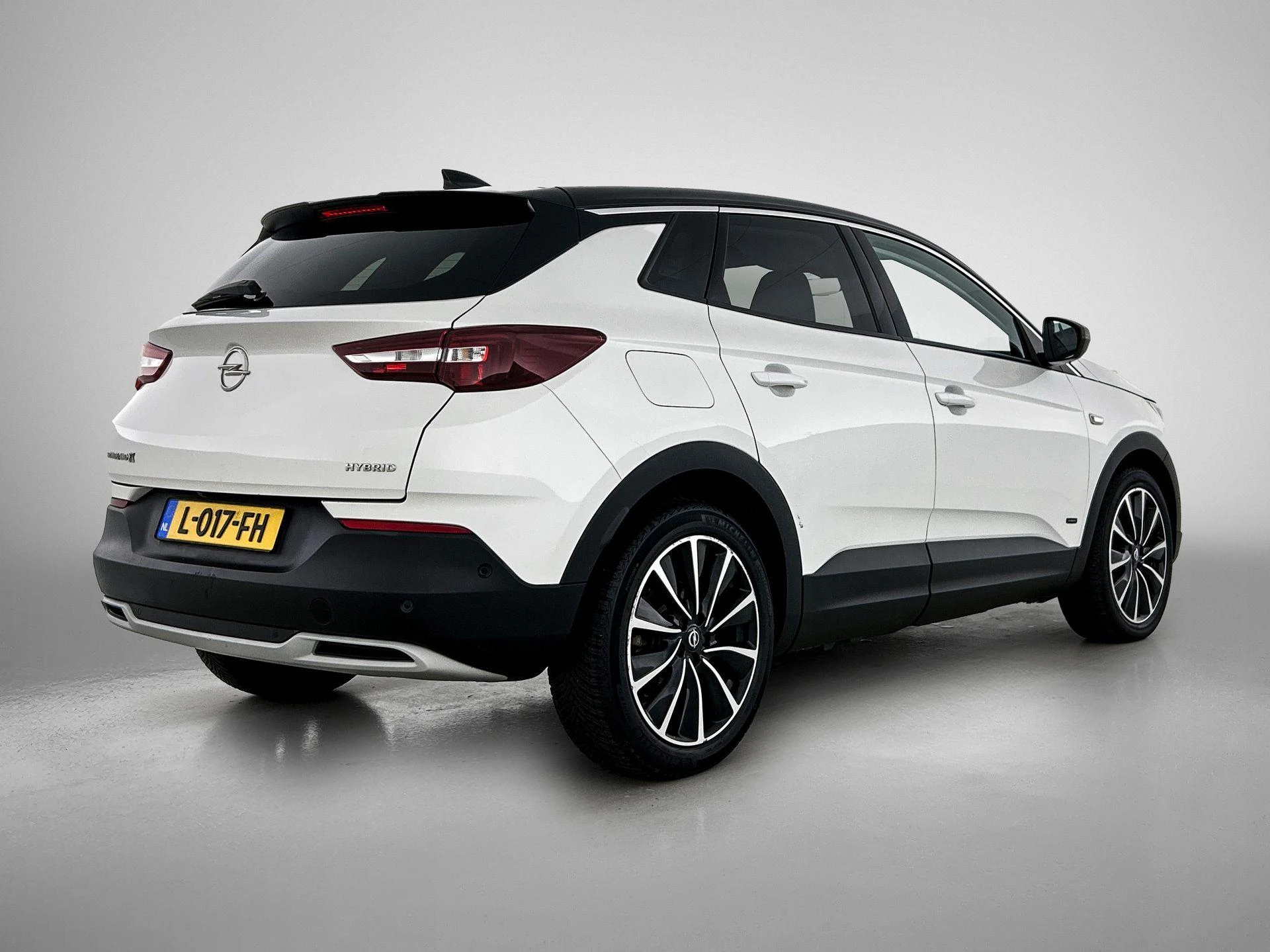 Opel-Grandland X-image-3