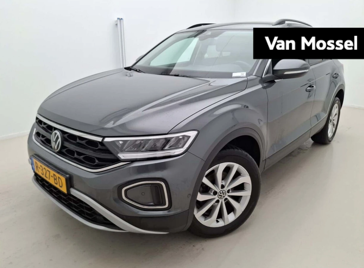 Volkswagen-T-Roc-image-0