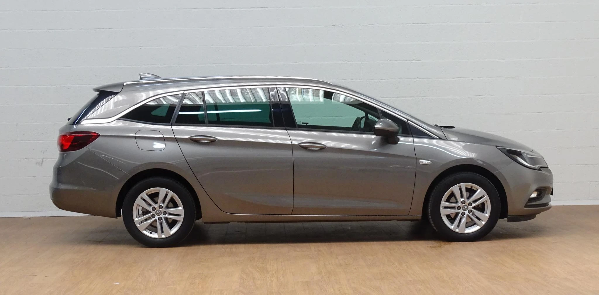 Opel-Astra-image-3