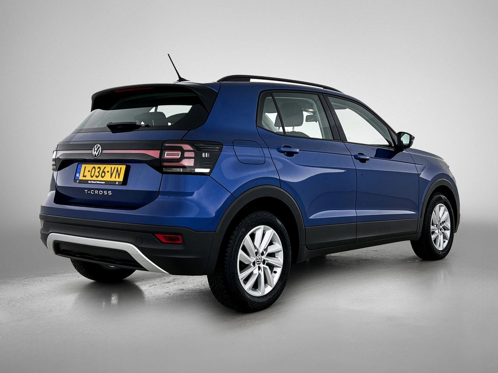 Volkswagen-T-Cross-image-4
