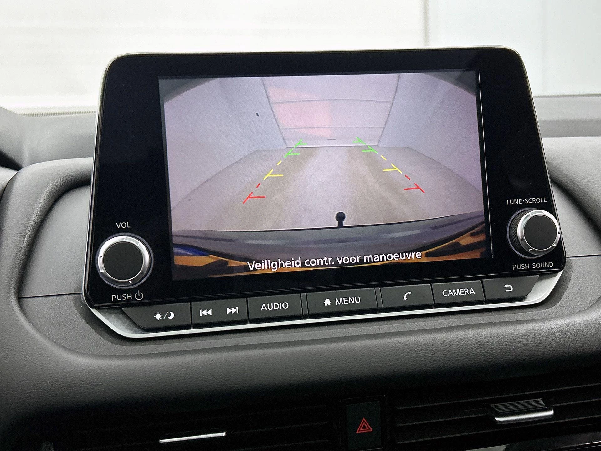 Nissan-QASHQAI-image-16