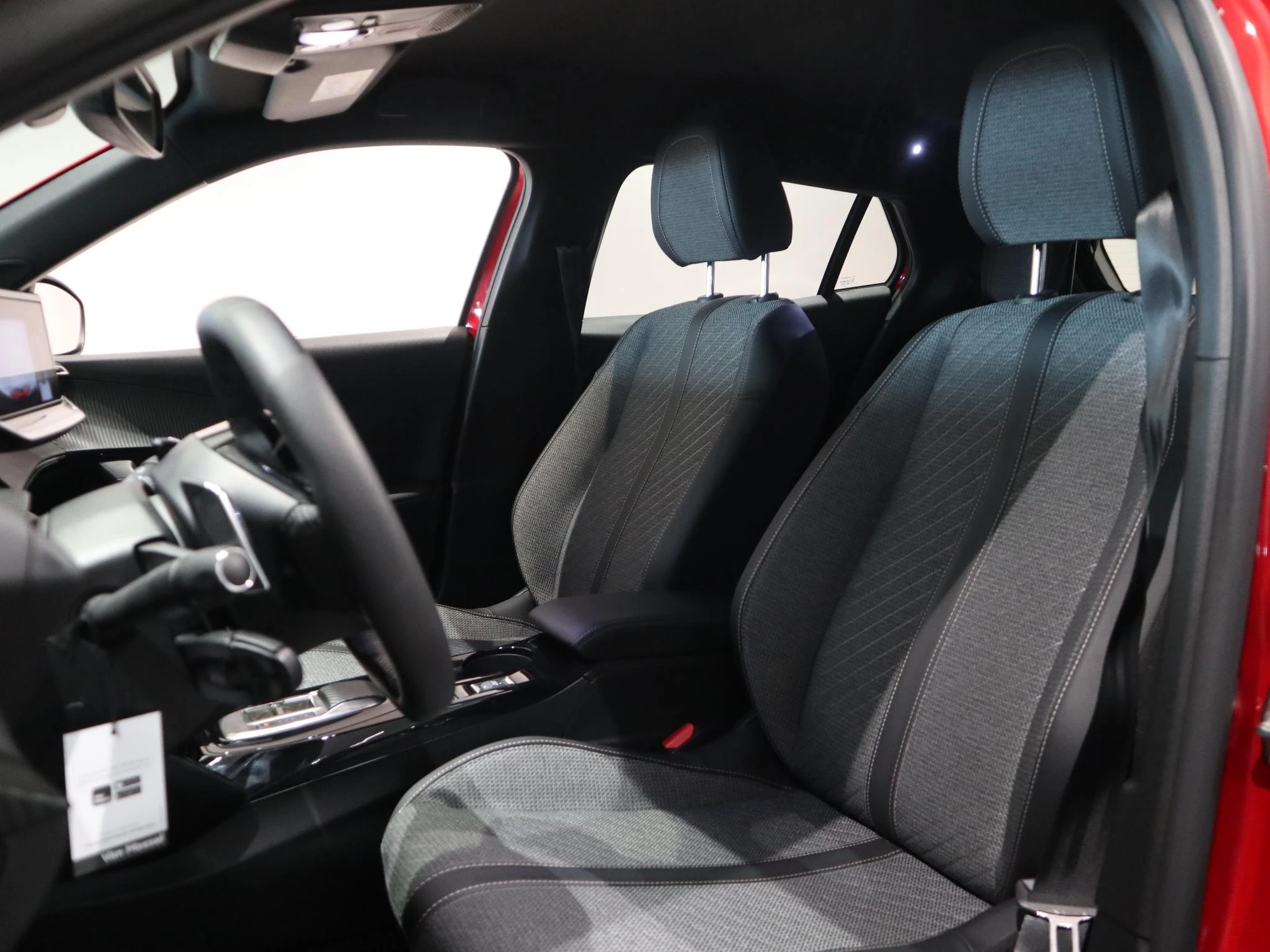 Peugeot-2008-image-7