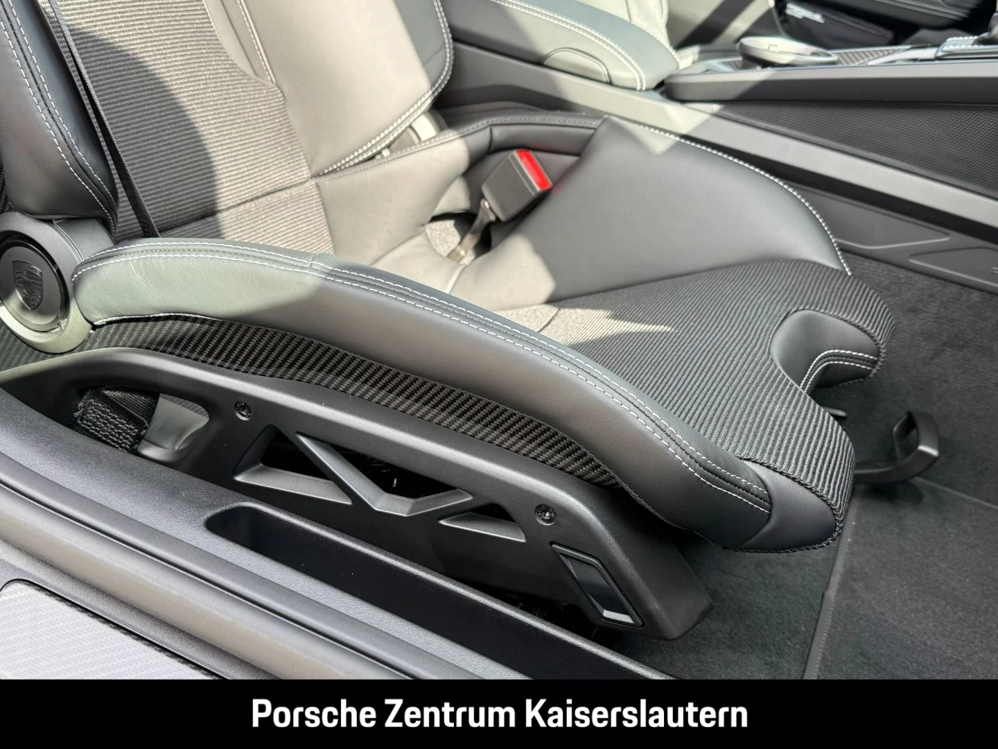 Porsche 911 992 GT3 mit Touring-Paket Liftsystem-VA BOSE gt3 mit touring-paket