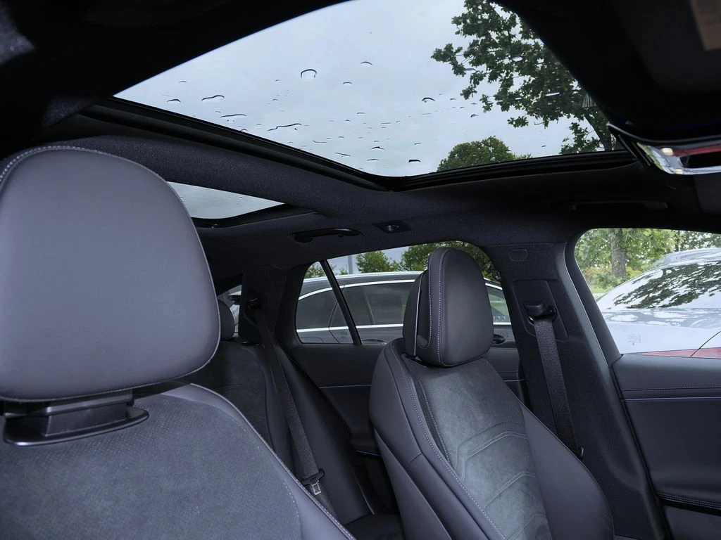 Mercedes-Benz-E-Klasse 220 d-image-14