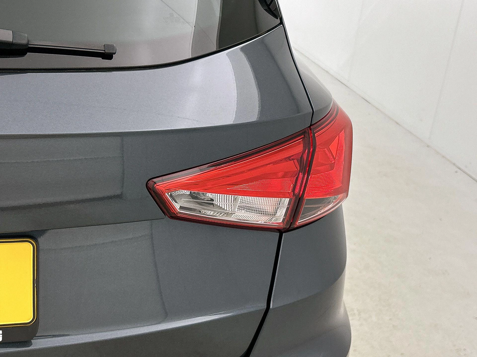 SEAT-Arona-image-15