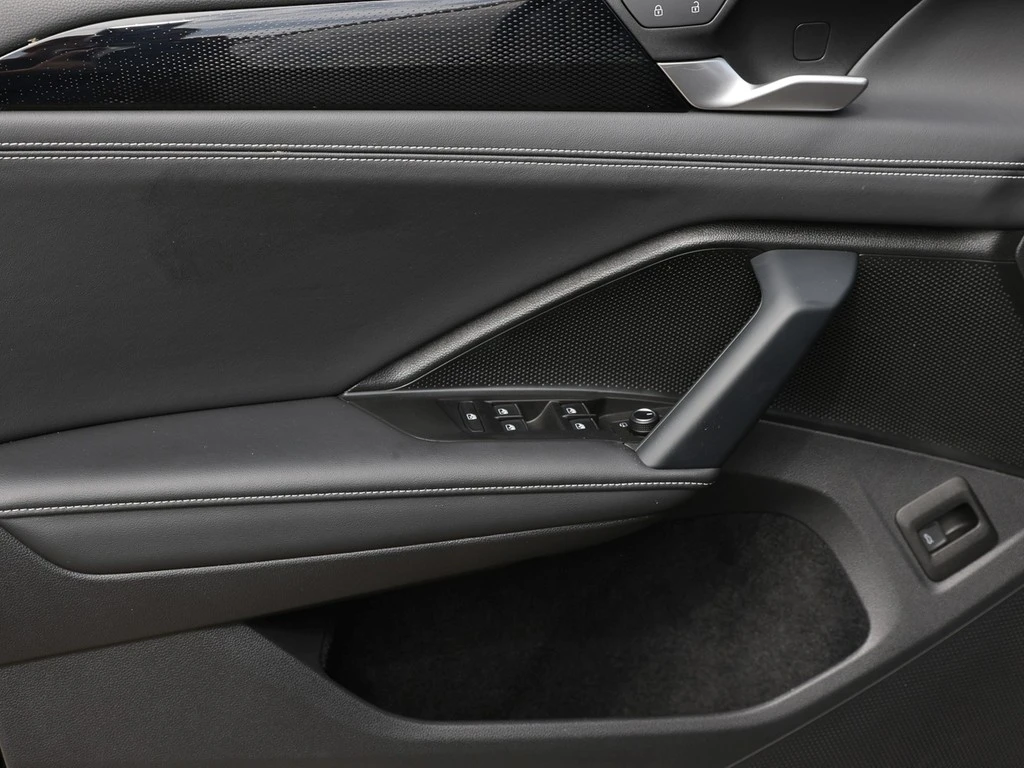 Volkswagen-Tiguan-image-14
