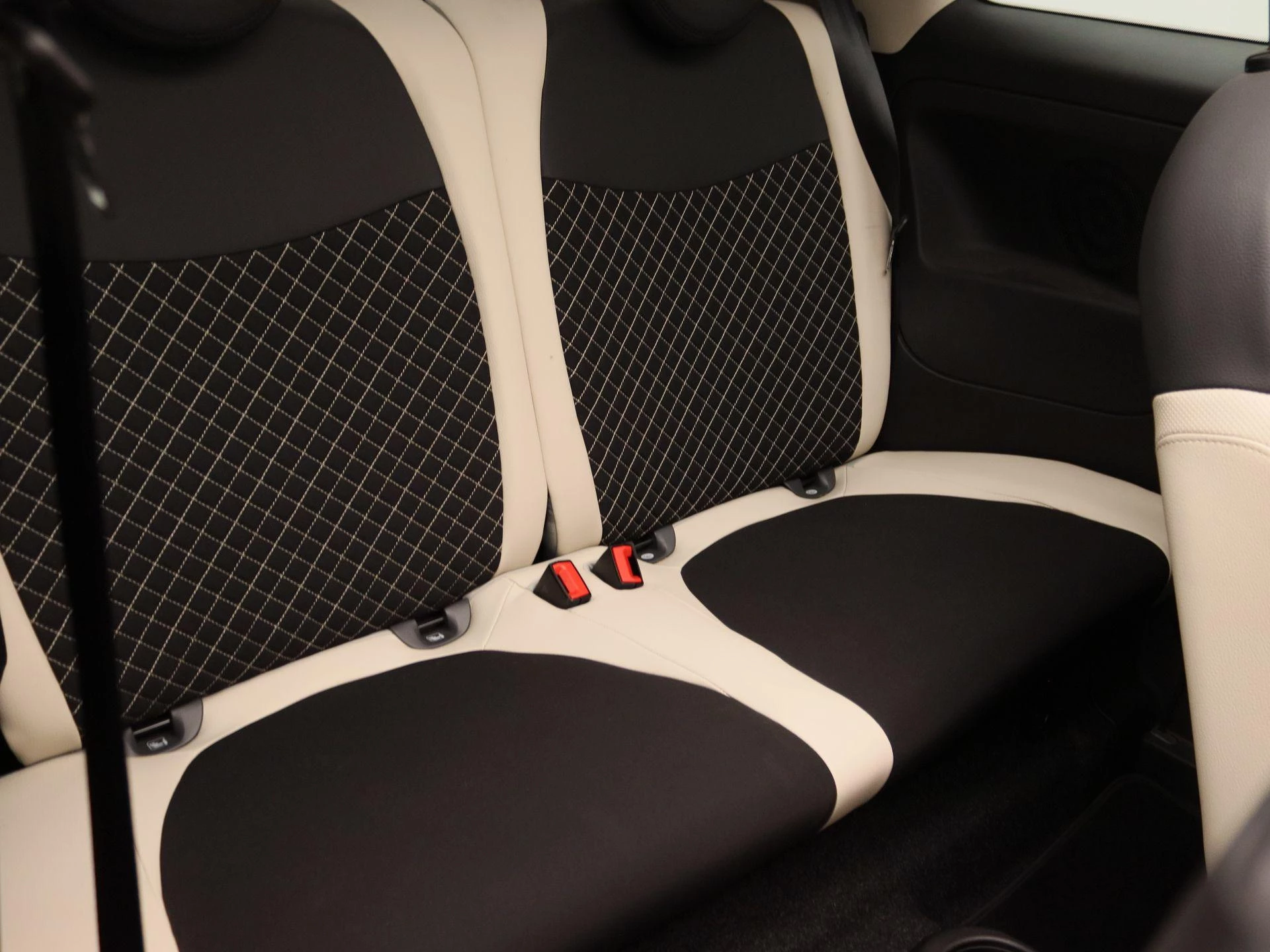 Fiat-500C-image-23