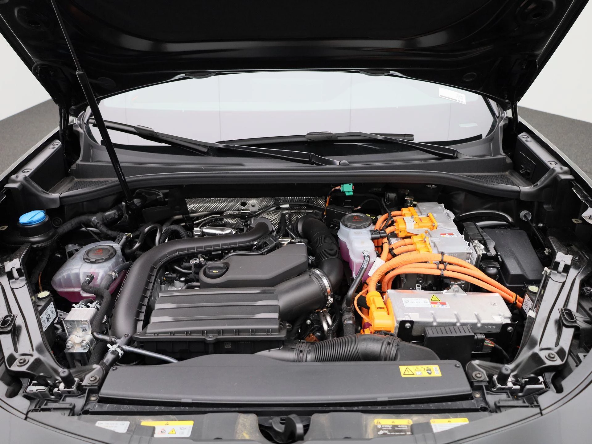 CUPRA Terramar 1.5 TSI e-Hybrid Business