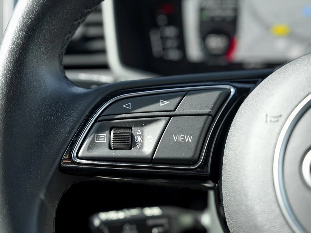 Audi A1 Sportback 30 TFSI S line Competition Navi ACC