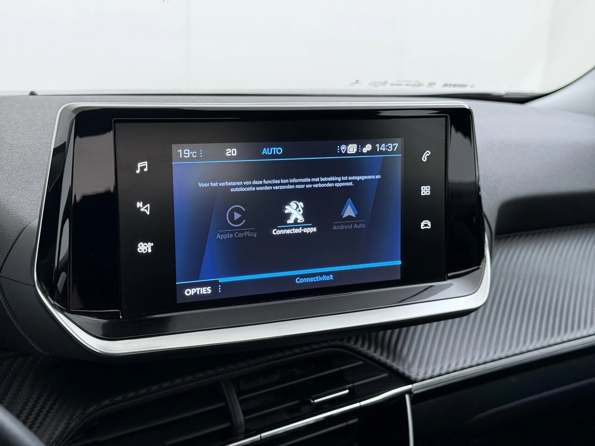 Peugeot-2008-image-6