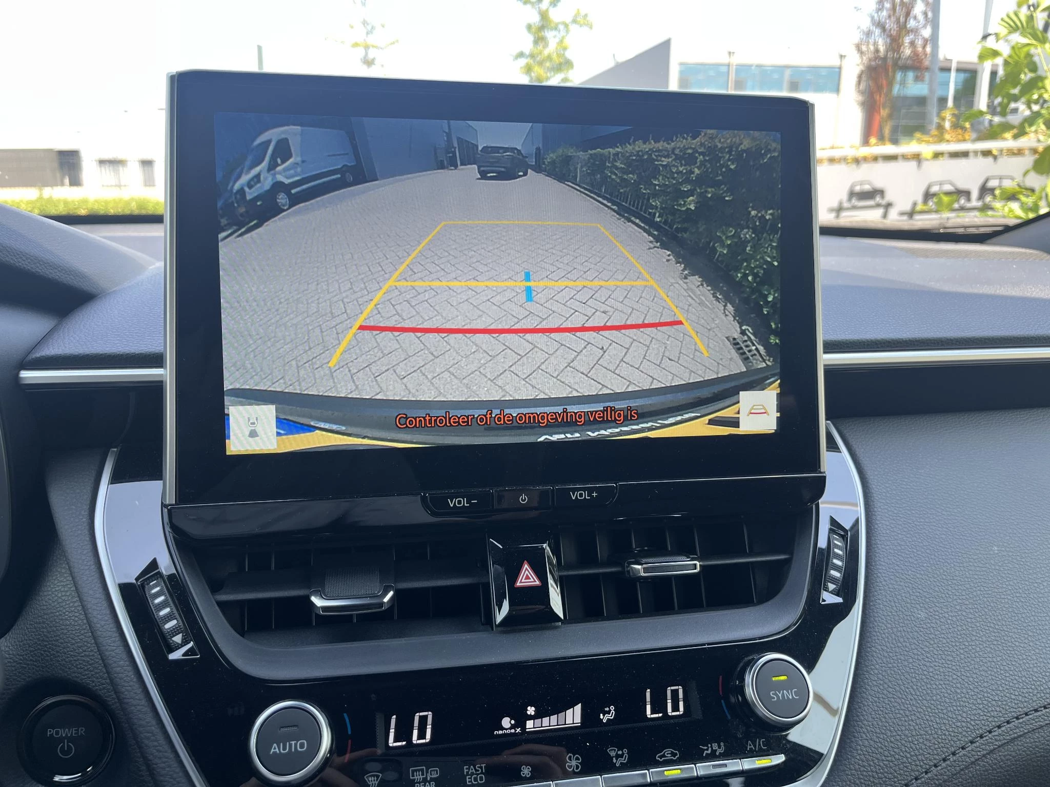 Toyota-Corolla Cross-image-17