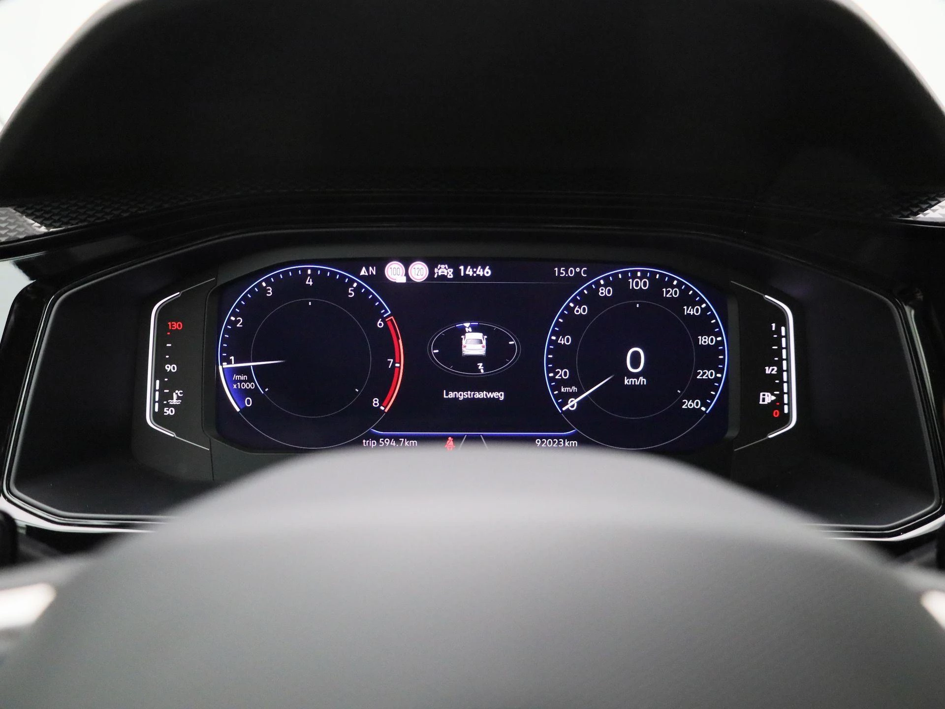 Volkswagen-Polo-image-12