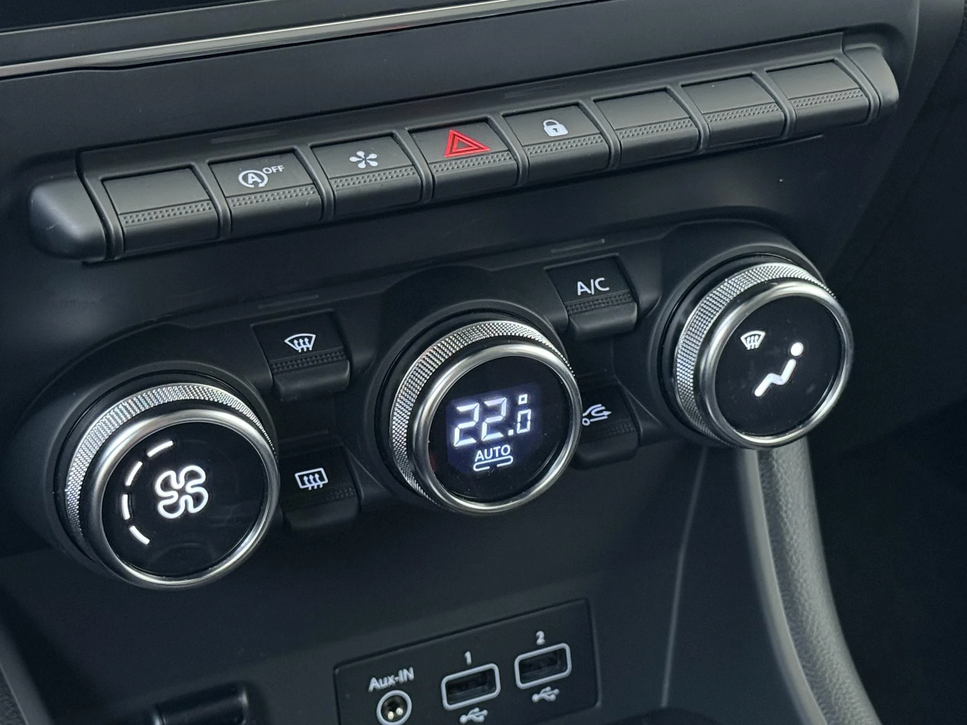 Renault-Captur-image-18