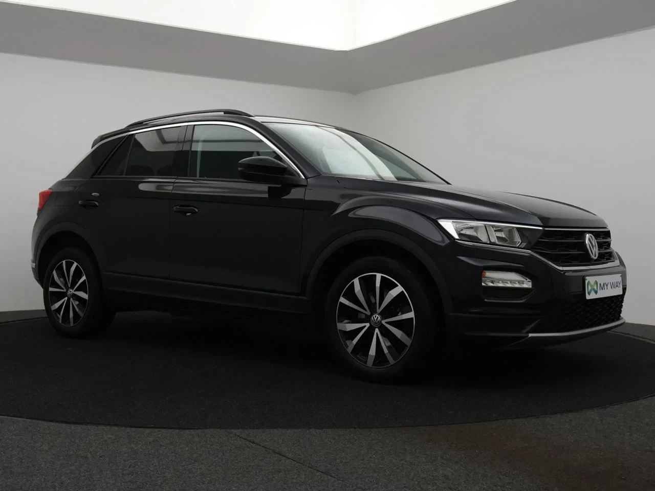 Volkswagen-T-Roc-image-9