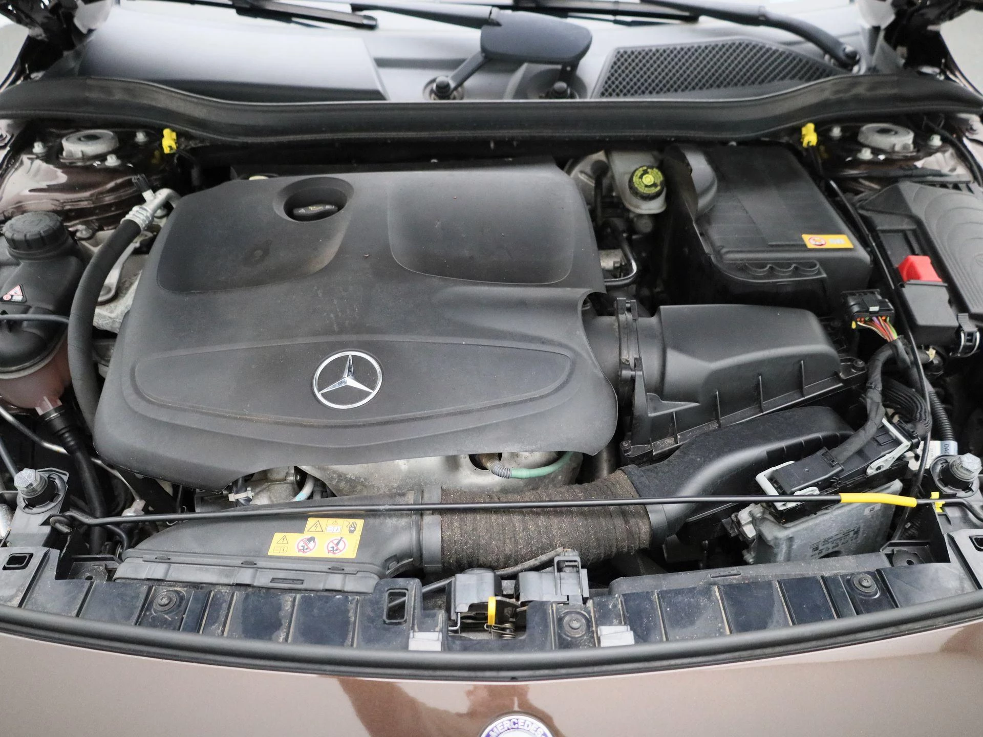 Mercedes-Benz-GLA-image-27