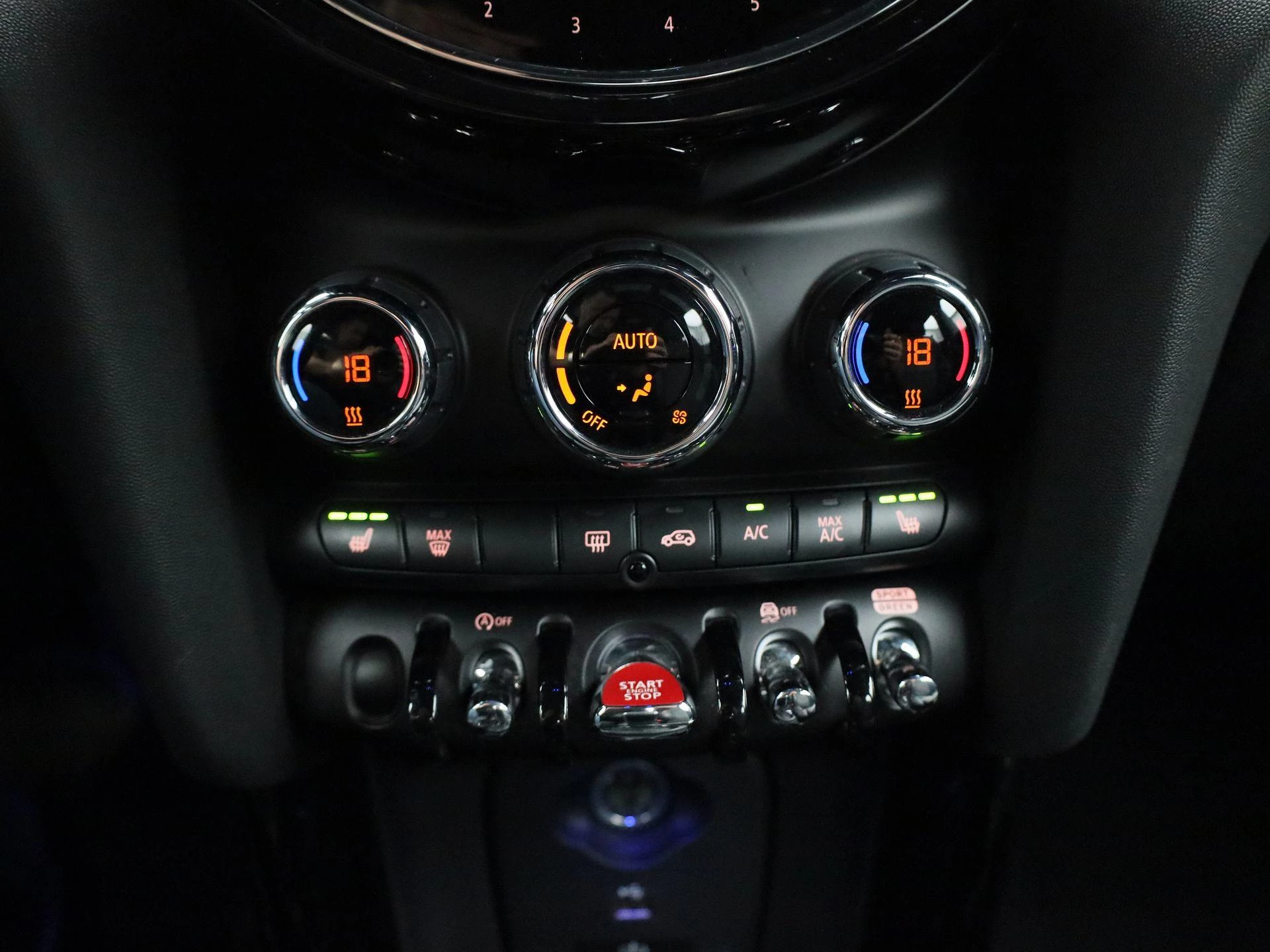 MINI 5-deurs 1.5 Cooper Business Edition